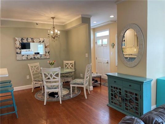 Chandelier, Dining room, Interior, Recessed Lighting, Wood Texture Flooring
