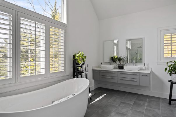 Bathroom, Dual Sink Vanities, Free Standing Baths, Interior