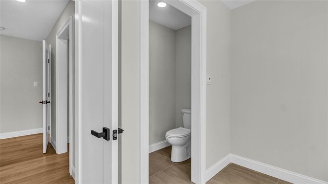 Bathroom, Interior, Recessed Lighting, Wood Texture Flooring