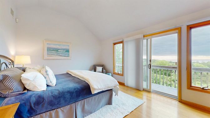 Bedroom, Interior, Water, Wood Texture Flooring