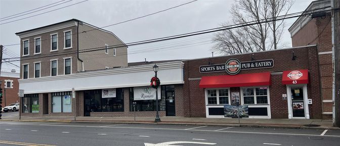 Exterior, Facade, Brick Facade, Rowhouse