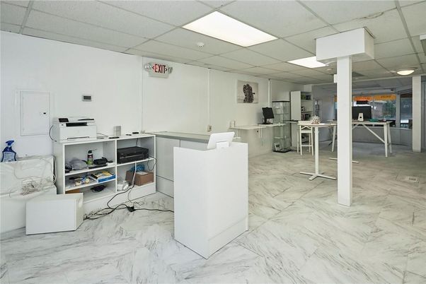 Home Office, Interior, Kitchen, Marble, Recessed Lighting