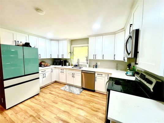Interior, Kitchen, Recessed Lighting, Wood Texture Flooring