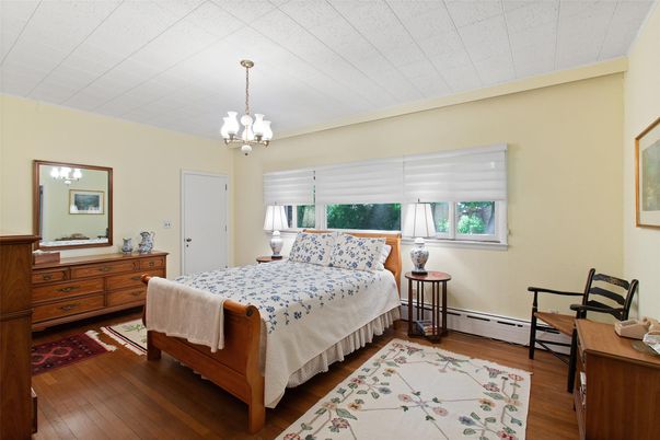 Bedroom, Chandelier, Interior, Pendant Lights, Wood Texture Flooring