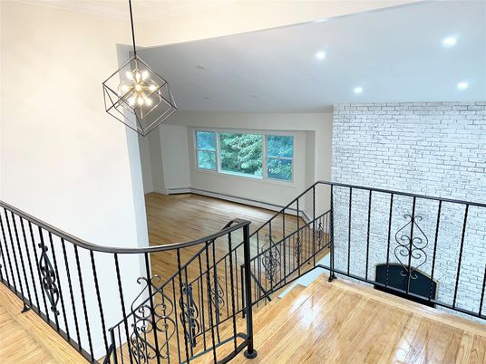 Interior, Pendant Lights, Recessed Lighting, Wood Texture Flooring