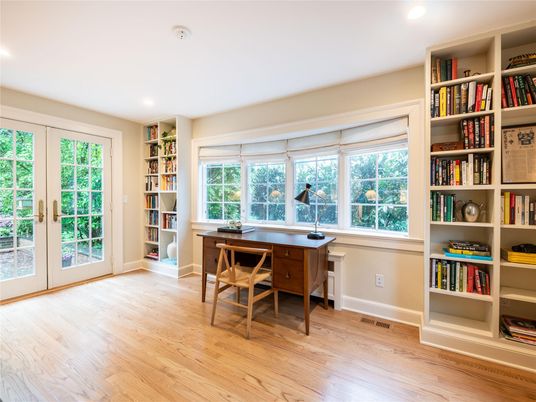 Home Office, Interior, Recessed Lighting, Wood Texture Flooring