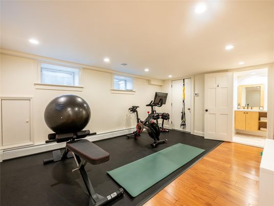 Fitness Equipment, Interior, Recessed Lighting, Wood Texture Flooring