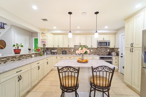 Interior, Kitchen, Pendant Lights, Recessed Lighting, Stainless Steel Appliances