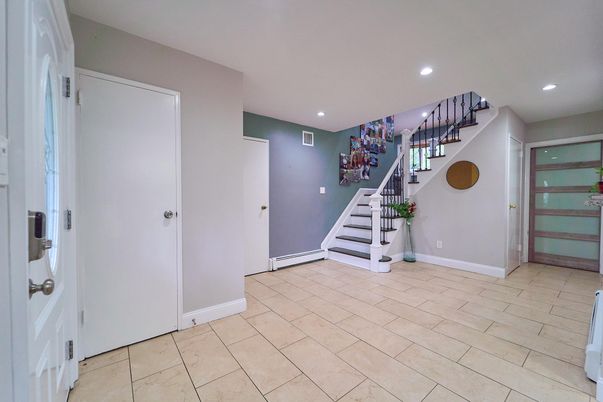 Interior, Recessed Lighting
