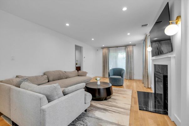 Fireplace, Interior, Living room, Pendant Lights, Recessed Lighting, Wood Texture Flooring