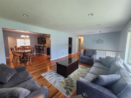 Chandelier, Dining room, Interior, Living room, Pendant Lights, Recessed Lighting, Wood Texture Flooring