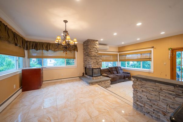 Chandelier, Fireplace, Interior, Recessed Lighting