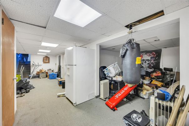 Fitness Equipment, Interior, Recessed Lighting