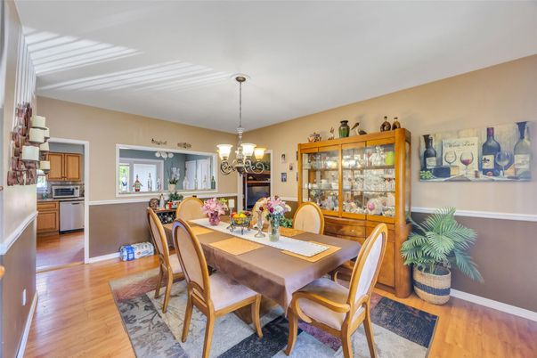 Chandelier, Dining room, Interior, Wood Texture Flooring