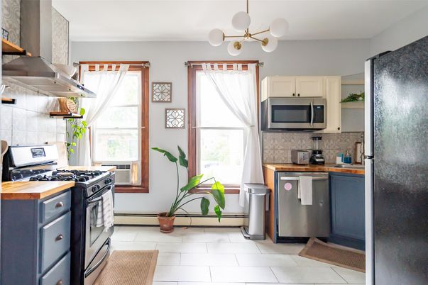 Interior, Kitchen, Pendant Lights, Stainless Steel Appliances