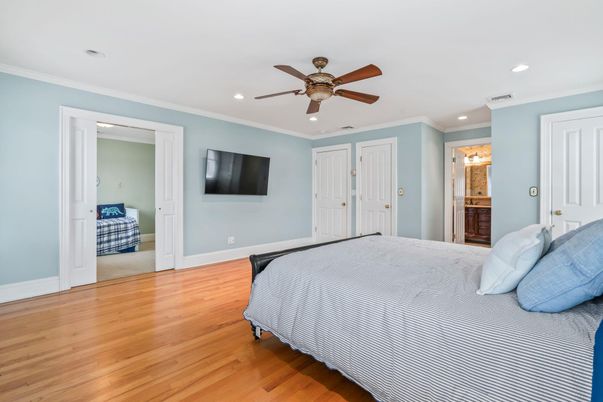 Bedroom, Interior, Recessed Lighting, Wood Texture Flooring