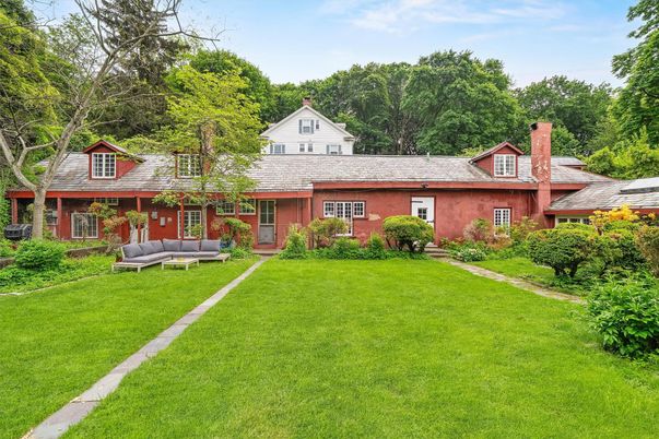 Exterior, Facade, Brick Facade, Cape Cod