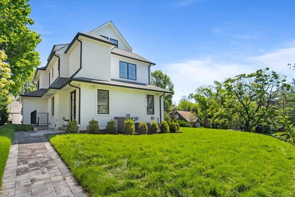 Backyard, Exterior, Facade, Farmhouse