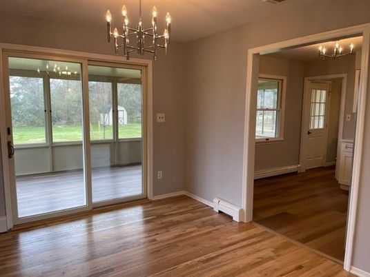 Chandelier, Empty room, Interior, Pendant Lights, Wood Texture Flooring