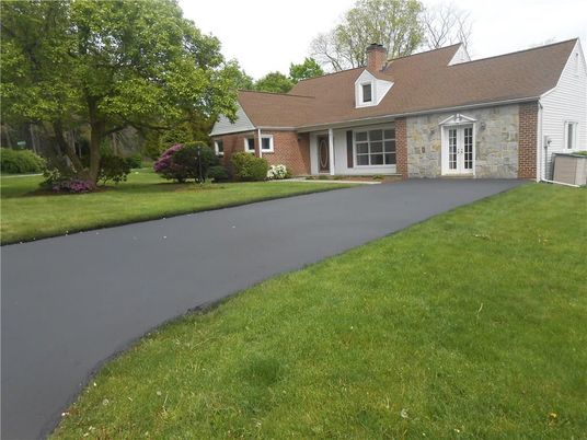 Backyard, Exterior, Facade, Brick Facade, Cape Cod