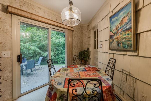 Dining room, Interior