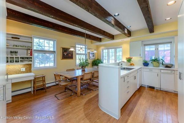 Dining room, Interior, Kitchen, Pendant Lights, Recessed Lighting, Wooden Beams, Wood Texture Flooring