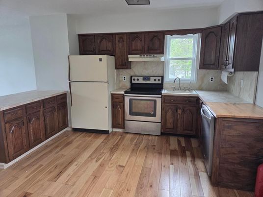 Interior, Kitchen, Wood Texture Flooring
