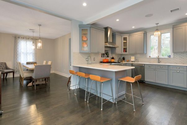 Chandelier, Dining room, Interior, Kitchen, Pendant Lights, Recessed Lighting, Wood Texture Flooring