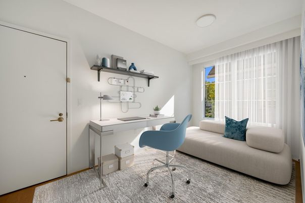 Home Office, Interior