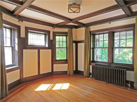 Empty room, Interior, Wooden Beams, Wood Texture Flooring