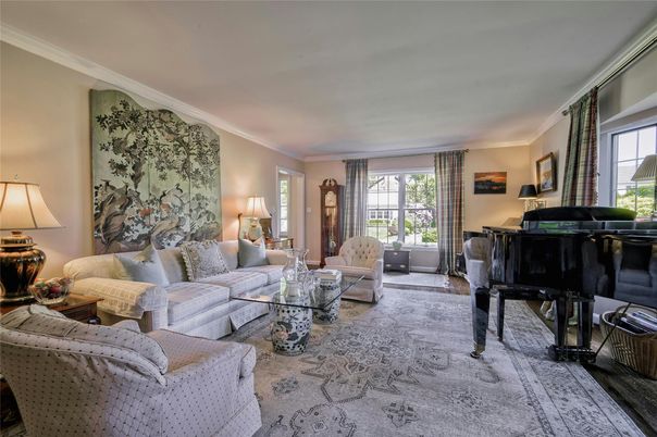 Interior, Living room, Piano