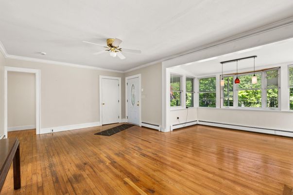 Empty room, Interior, Pendant Lights, Wood Texture Flooring