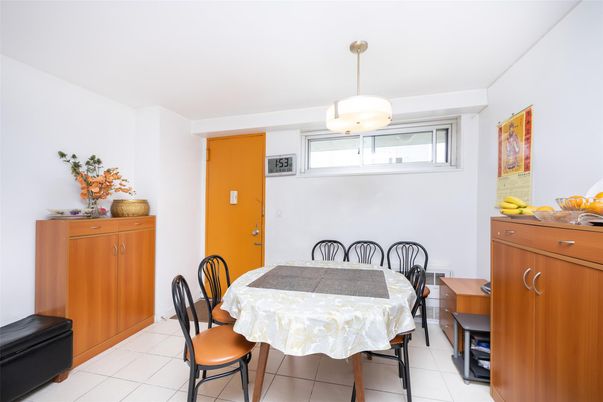 Dining room, Interior, Pendant Lights