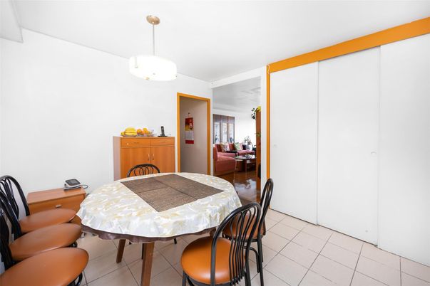 Dining room, Interior, Pendant Lights