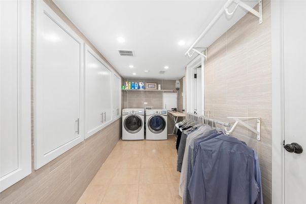 Interior, Recessed Lighting, Washer