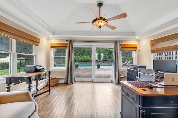 Home Office, Interior, Recessed Lighting, Wood Texture Flooring