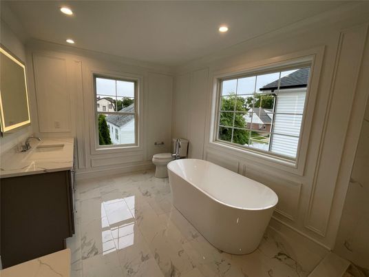 Bathroom, Dual Sink Vanities, Free Standing Baths, Interior, Marble, Recessed Lighting