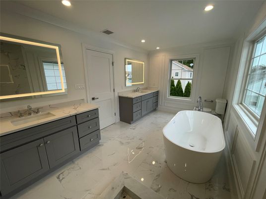 Bathroom, Dual Sink Vanities, Free Standing Baths, Interior, Marble, Recessed Lighting