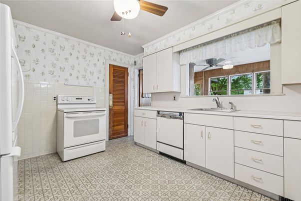 Interior, Kitchen
