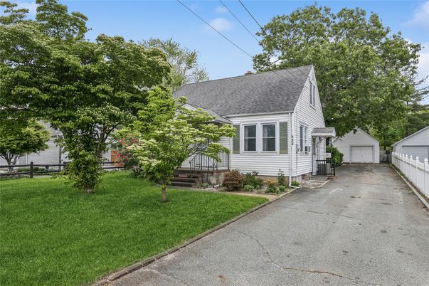 Backyard, Detached Garage, Exterior