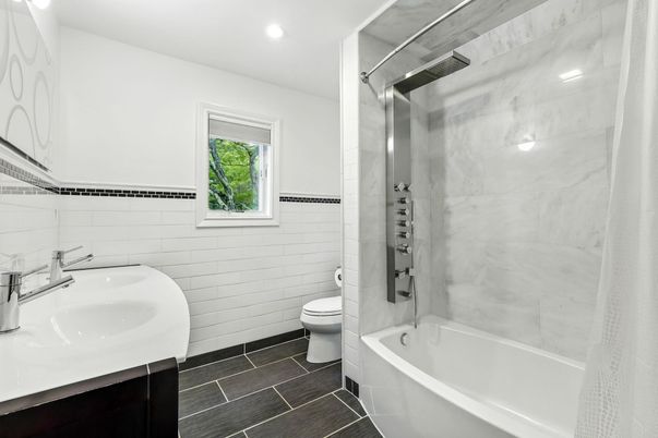 Bathroom, Interior, Marble Walls, Recessed Lighting