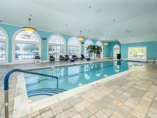 Interior, Pendant Lights, Pool, Recessed Lighting