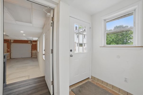 Interior, Recessed Lighting