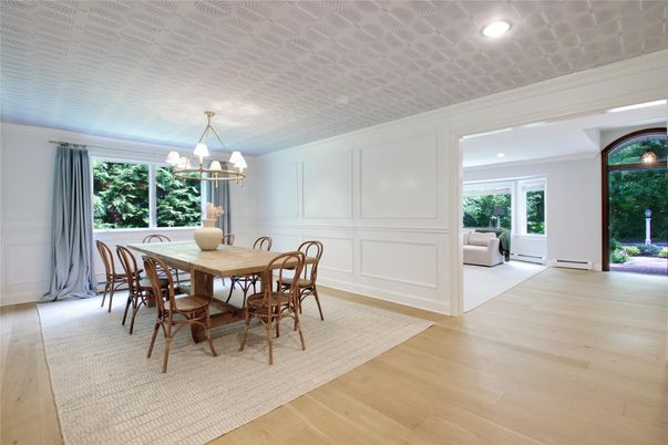 Chandelier, Dining room, Interior, Recessed Lighting, Wood Texture Flooring