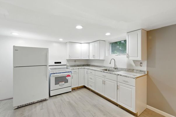 Interior, Kitchen, Recessed Lighting, Wood Texture Flooring
