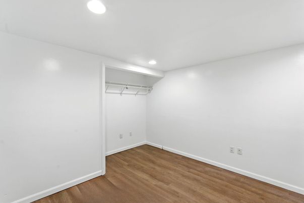 Empty room, Interior, Recessed Lighting, Wood Texture Flooring