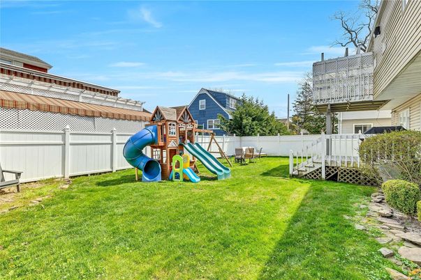 Backyard, Exterior, Playground