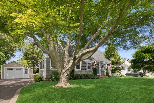 Backyard, Detached Garage, Exterior