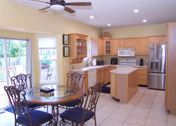 Dining room, Interior, Kitchen, Recessed Lighting