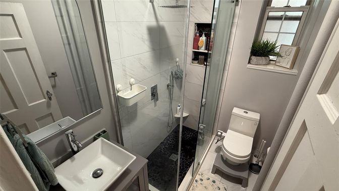 Bathroom, Glass Shower, Interior, Marble Walls